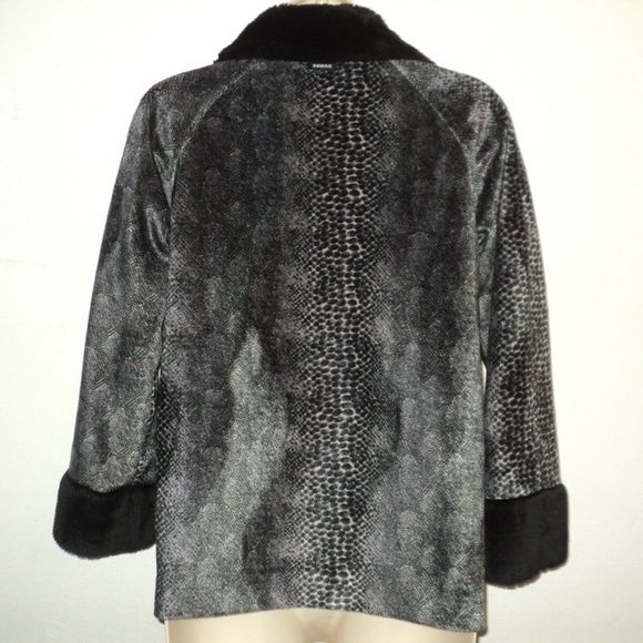Guess Jacket Coat Women's Size M Faux Fur Snakeskin Print Gray and Black Medium - Picture 4 of 7